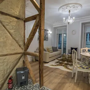  Apartamento Lovelystay - Vintage Flat Near Santa Justa Elevator! Portugal